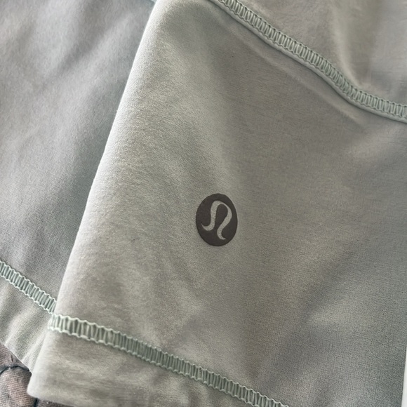 lululemon athletica Women's Light Blue Skirt - Picture 4 of 5